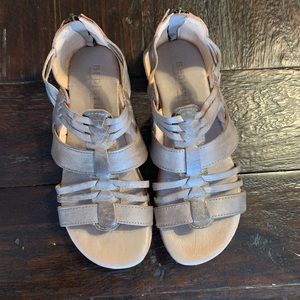 BED STU Cara Light Grey Rustic 7